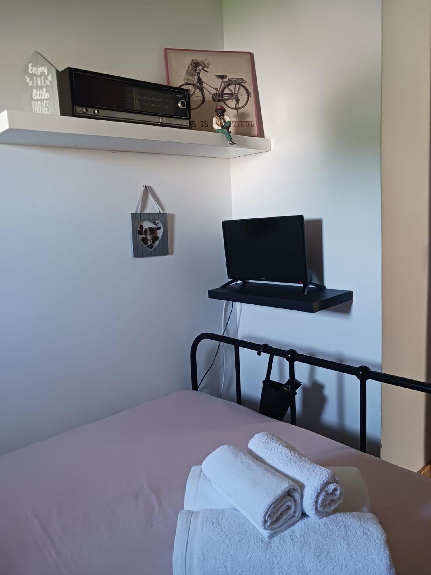 佩纳菲耶尔Pequena Casa Rustica Com Piscina别墅 外观 照片